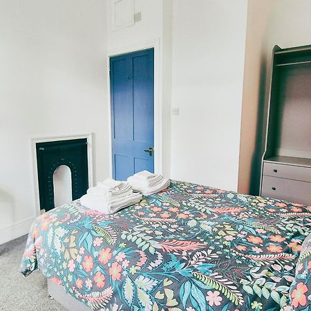Cozy Room In Modern House Near 诺丁汉 外观 照片